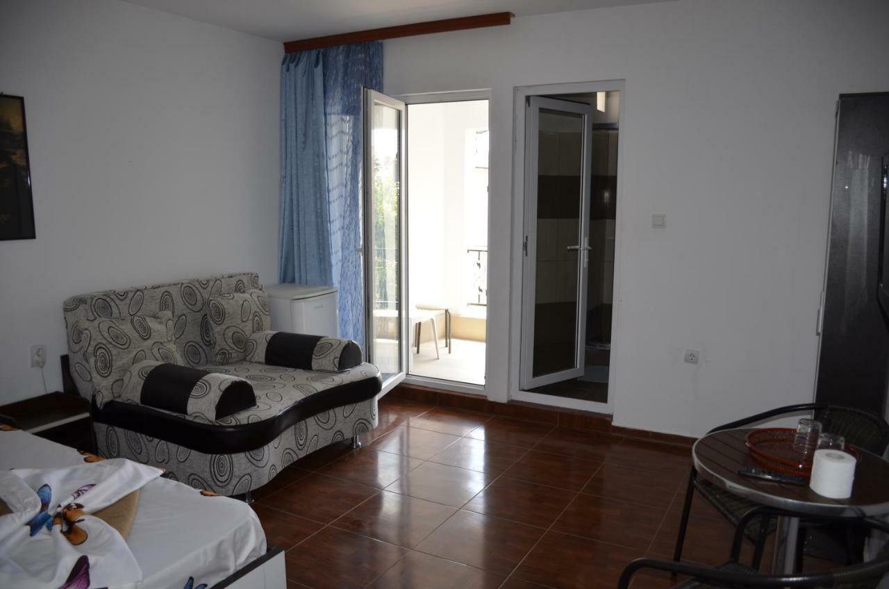 Vila cu Livada Costinesti Exterior foto